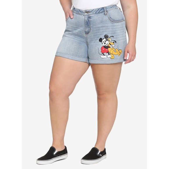 Disney Pants - NWT Disney Mickey Mouse & Pluto Mom Shorts Plus Size 17